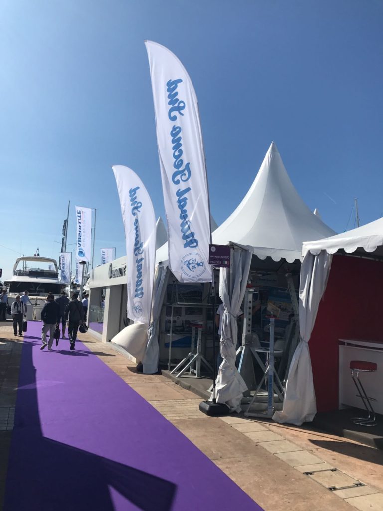 NavalTecnoSud Boat Stand Salone Cannes