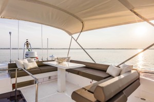 Ferretti Yacht 550