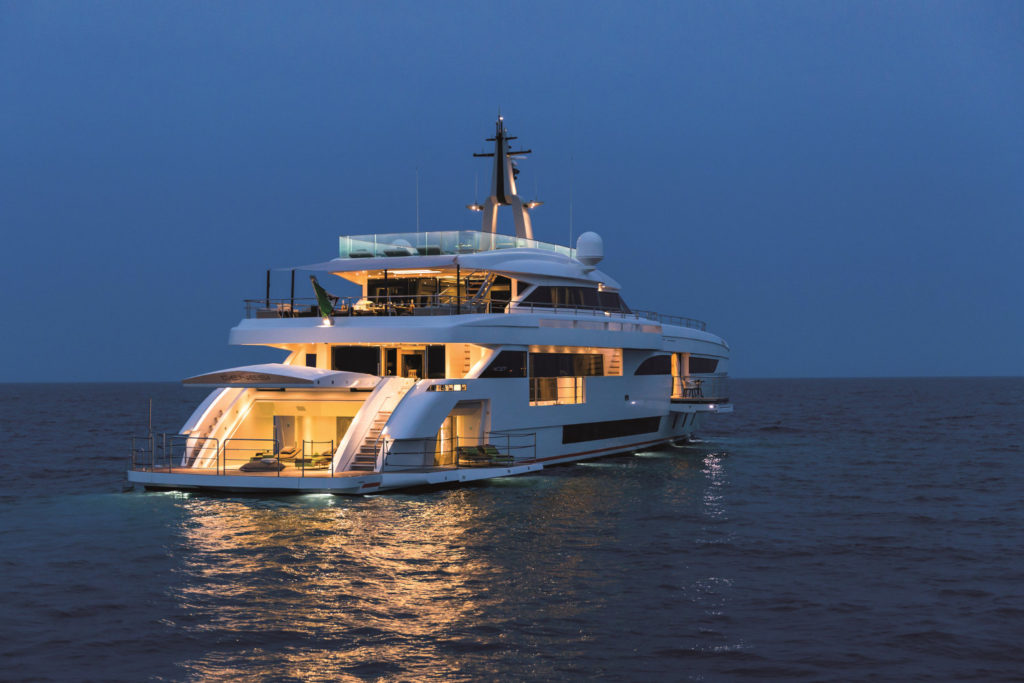 Wider 150 superyacht notte