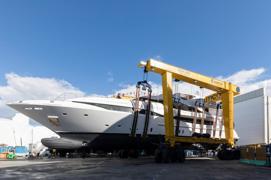 Mangusta Oceano 46 yacht varo